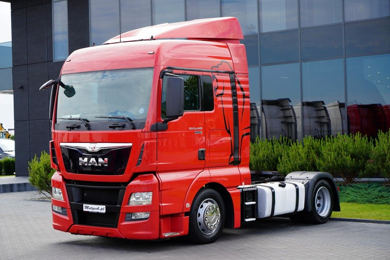 MAN TGX 18.440 / RETARDER / MEGA / LOWDECK / NAVI - Tractor truck: picture 2 MAN TGX 18.440 / RETARDER / MEGA / LOWDECK / NAVI - Tractor truck: picture 2