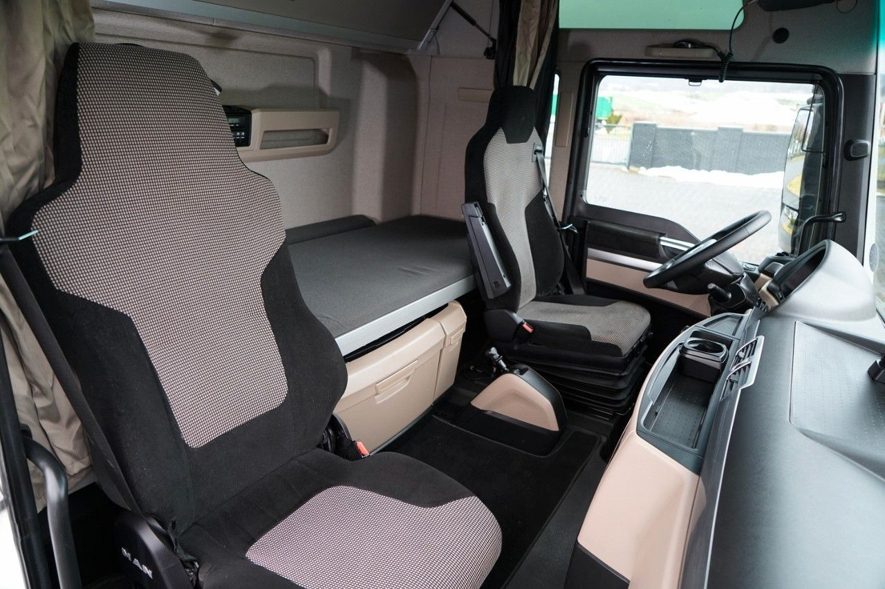 Tractor truck MAN TGX 18.470 / LOW DECK / MEGA / REGULOWANE SIODŁO: picture 34