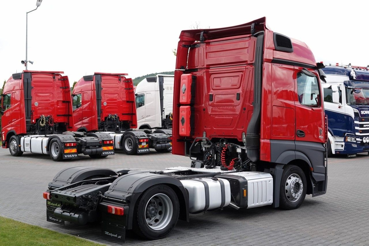 Mercedes-Benz ACTROS 1845 / LOW DECK / MEGA / BIG SPACE / PO K - Tractor truck: picture 5 Mercedes-Benz ACTROS 1845 / LOW DECK / MEGA / BIG SPACE / PO K - Tractor truck: picture 5
