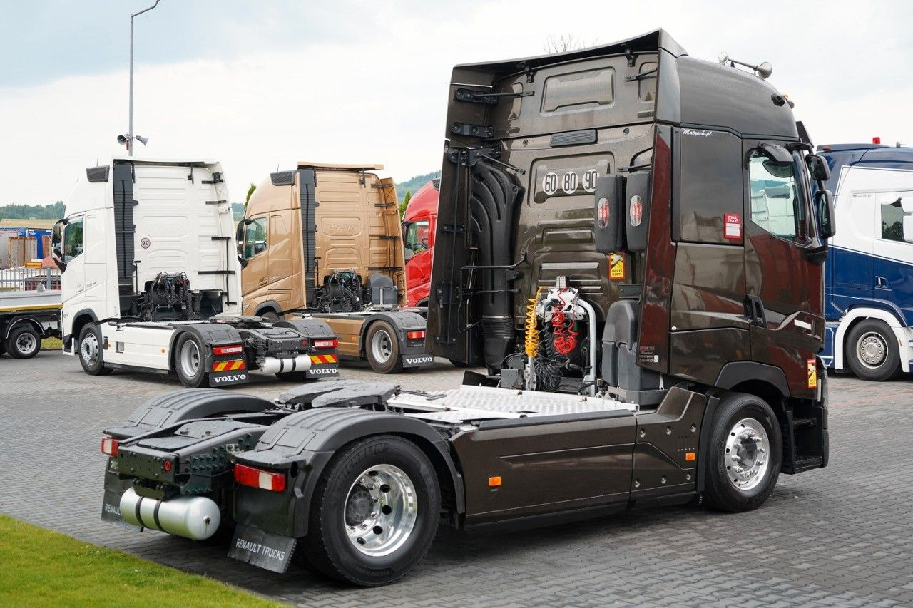Renault T 520 / RETARDER / FULL AIRMATIC / BOGATA WERSJ - Tractor truck: picture 5 Renault T 520 / RETARDER / FULL AIRMATIC / BOGATA WERSJ - Tractor truck: picture 5