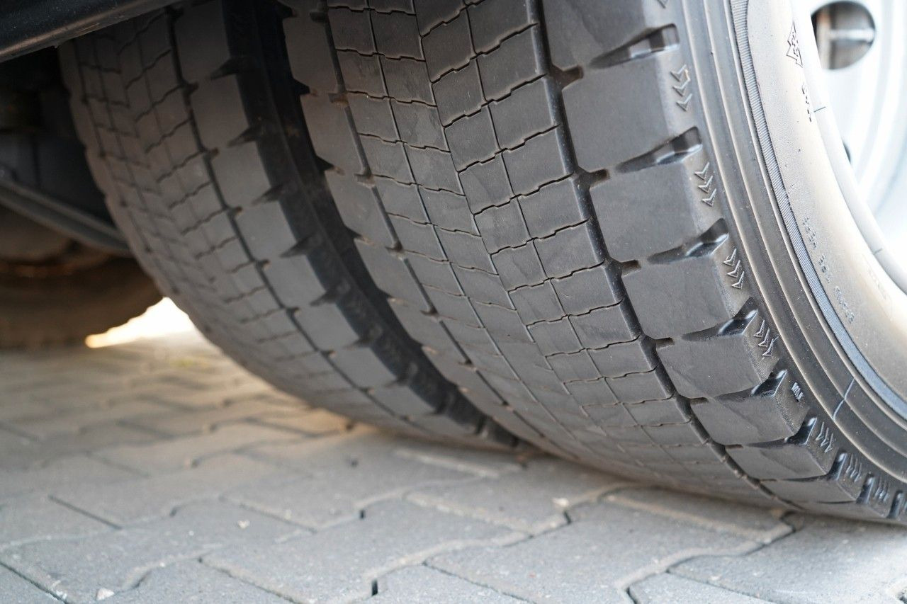 Curtain side truck Volvo FH 460 / FIRANKA / 6x2 / PODNOSZONY DACH / I-PAR: picture 11 Curtain side truck Volvo FH 460 / FIRANKA / 6x2 / PODNOSZONY DACH / I-PAR: picture 11