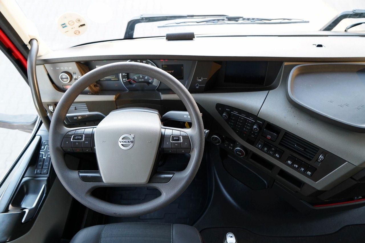 Curtain side truck Volvo FH 460 / FIRANKA / 6x2 / PODNOSZONY DACH / I-PAR: picture 15 Curtain side truck Volvo FH 460 / FIRANKA / 6x2 / PODNOSZONY DACH / I-PAR: picture 15