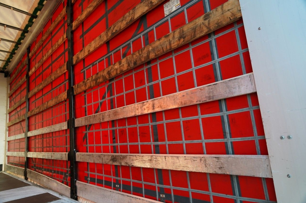 Curtain side truck Volvo FH 460 / FIRANKA / 6x2 / PODNOSZONY DACH / I-PAR: picture 10 Curtain side truck Volvo FH 460 / FIRANKA / 6x2 / PODNOSZONY DACH / I-PAR: picture 10