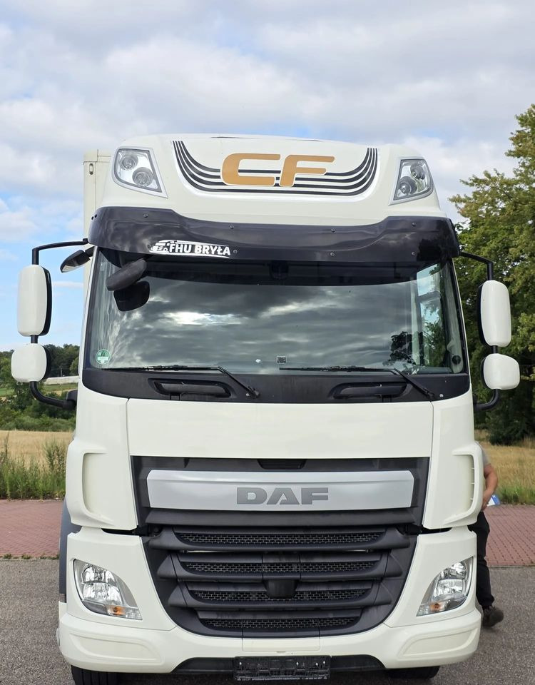 DAF CF 330 / 10.2017 / KONTENER MEBLOWY / IZOTERMA / WINDA / 18 PALET / E6 / NISKI PRZEBIEG / Z NIEMIEC / JAK NOWY / DUŻY SILNIK 10 837cm3// - Box truck: picture 3 DAF CF 330 / 10.2017 / KONTENER MEBLOWY / IZOTERMA / WINDA / 18 PALET / E6 / NISKI PRZEBIEG / Z NIEMIEC / JAK NOWY / DUŻY SILNIK 10 837cm3// - Box truck: picture 3