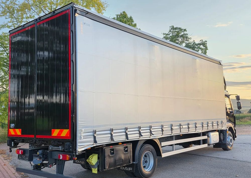 DAF LF 290 / WINDA / 16TON DMC / FIRANKA / SYPIALKA / AUTOMAT / JEDEN WŁAŚCICIE / EURO 6 / 2019 / SPROWADZONY / 20PALET / NISKI PRZEBIEG / DUŻA ŁADOWNOŚĆ / JAK NOWY - Curtain side truck: picture 5 DAF LF 290 / WINDA / 16TON DMC / FIRANKA / SYPIALKA / AUTOMAT / JEDEN WŁAŚCICIE / EURO 6 / 2019 / SPROWADZONY / 20PALET / NISKI PRZEBIEG / DUŻA ŁADOWNOŚĆ / JAK NOWY - Curtain side truck: picture 5