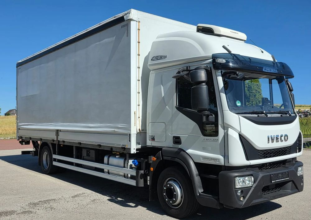 Iveco EUROCARGO 160E320/FIRANKA/WINDA/AUTOMAT/NISKI PRZEBIEG/E6/SPROWADZONY/PIERWSZY WŁAŚCICIEL - Curtain side truck: picture 2 Iveco EUROCARGO 160E320/FIRANKA/WINDA/AUTOMAT/NISKI PRZEBIEG/E6/SPROWADZONY/PIERWSZY WŁAŚCICIEL - Curtain side truck: picture 2