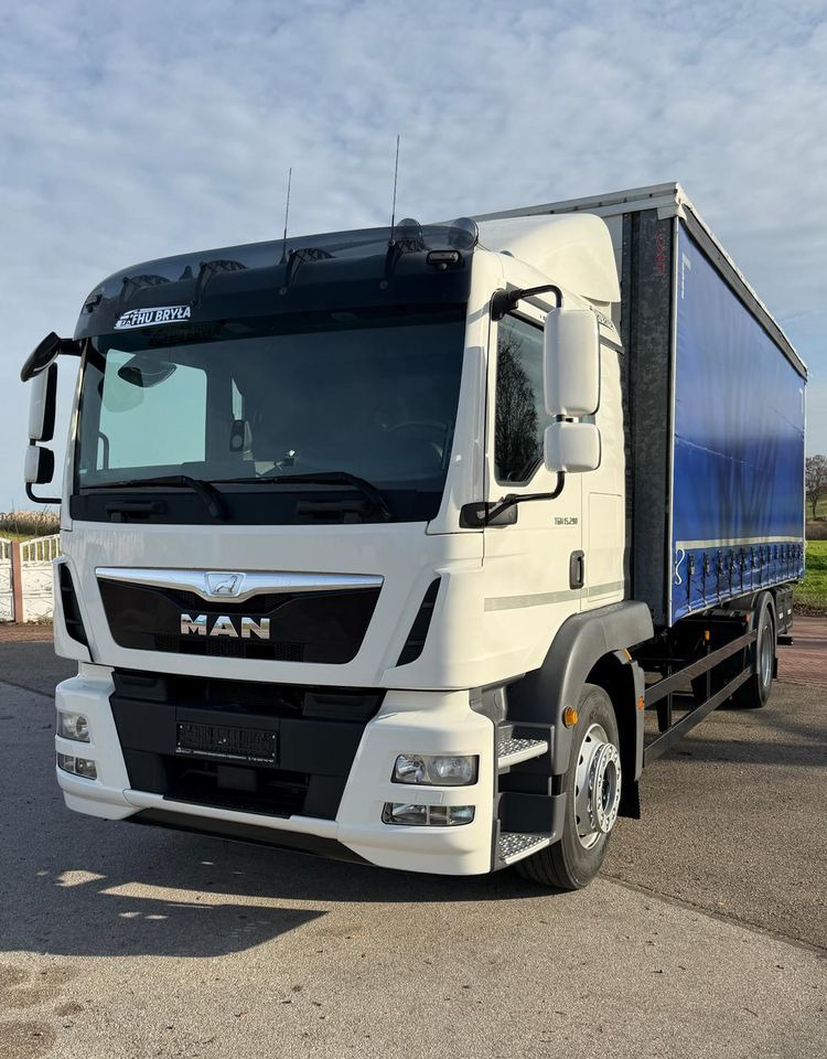 MAN TGM 15.290 / FIRANKA / 2016R / KLIMA POSTOJOWA /SPROWADZONY/ 8T ŁADOWNOŚĆ / 17 PALET / E6 / WINDA / - Curtain side truck: picture 1 MAN TGM 15.290 / FIRANKA / 2016R / KLIMA POSTOJOWA /SPROWADZONY/ 8T ŁADOWNOŚĆ / 17 PALET / E6 / WINDA / - Curtain side truck: picture 1