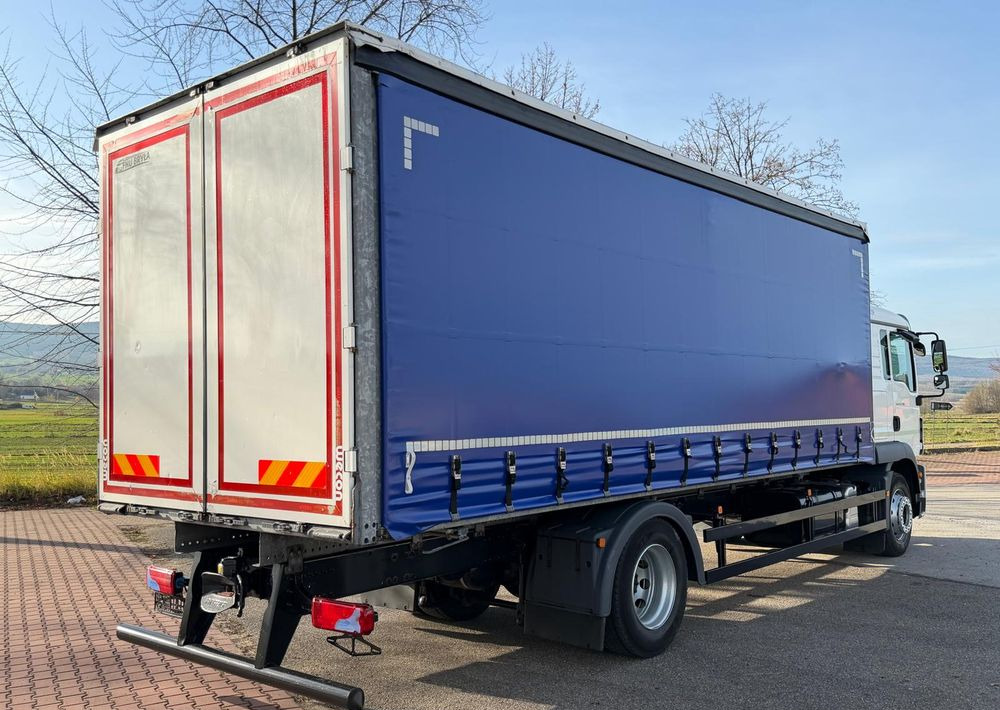 MAN TGM 15.290 / FIRANKA / 2016R / KLIMA POSTOJOWA /SPROWADZONY/ 8T ŁADOWNOŚĆ / 17 PALET / E6 / WINDA / - Curtain side truck: picture 5 MAN TGM 15.290 / FIRANKA / 2016R / KLIMA POSTOJOWA /SPROWADZONY/ 8T ŁADOWNOŚĆ / 17 PALET / E6 / WINDA / - Curtain side truck: picture 5