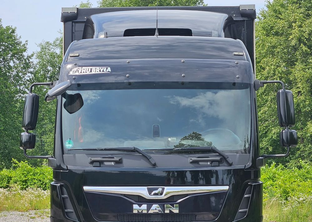 MAN TGM 15.290 / FIRANKA / 2019R / SPROWADZONY/ 7500 ŁADOWNOŚĆ / 18 PALET / E6 / JAK NOWY / WINDA / - Curtain side truck: picture 4 MAN TGM 15.290 / FIRANKA / 2019R / SPROWADZONY/ 7500 ŁADOWNOŚĆ / 18 PALET / E6 / JAK NOWY / WINDA / - Curtain side truck: picture 4