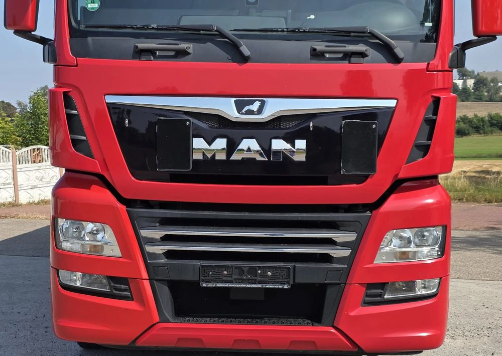 MAN TGX 26.500 / ALUMINIOWE FELGI / LIFT / 6X2 / KLIMA POSTOJOWA / 18PALET / E6 / FIRANKA / 17 TON ŁADOWNOŚĆ / WINDA / NISKI PRZEBIEG / JEDEN WŁAŚCICIEL / PODWIESZANA OŚ - Curtain side truck: picture 5 MAN TGX 26.500 / ALUMINIOWE FELGI / LIFT / 6X2 / KLIMA POSTOJOWA / 18PALET / E6 / FIRANKA / 17 TON ŁADOWNOŚĆ / WINDA / NISKI PRZEBIEG / JEDEN WŁAŚCICIEL / PODWIESZANA OŚ - Curtain side truck: picture 5