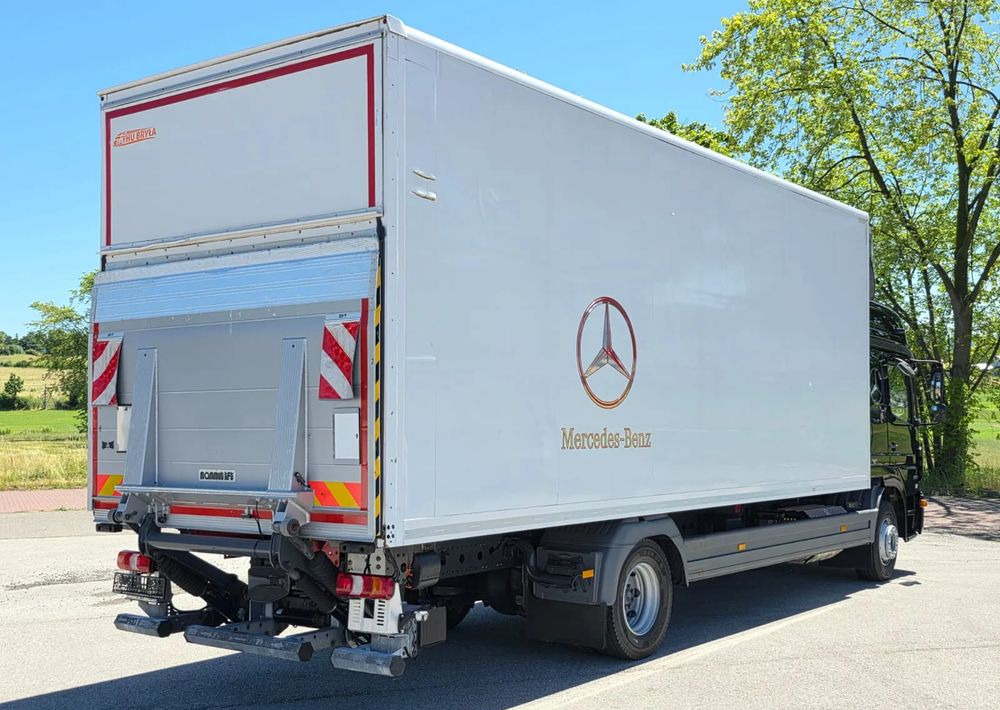 Mercedes-Benz ATEGO 1527/1530/IZOTERMA/WINDA/SPROWADZONY/E6/PIERWSZY WŁAŚCICIEL/AUTOMAT/18EURO PALET/STAN BARDZO DOBRY - Refrigerator truck: picture 4 Mercedes-Benz ATEGO 1527/1530/IZOTERMA/WINDA/SPROWADZONY/E6/PIERWSZY WŁAŚCICIEL/AUTOMAT/18EURO PALET/STAN BARDZO DOBRY - Refrigerator truck: picture 4