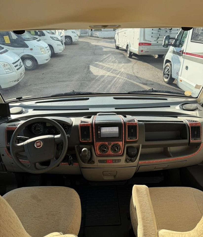 Integrated motorhome Pilote G740: picture 13 Integrated motorhome Pilote G740: picture 13