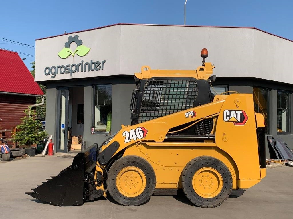 CAT 246  - Skid steer loader: picture 2 CAT 246  - Skid steer loader: picture 2