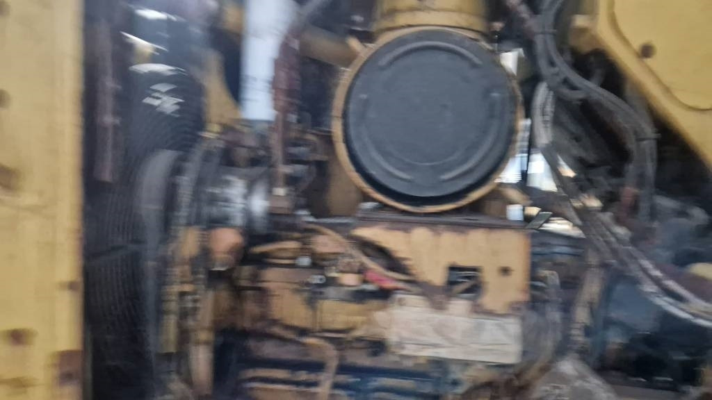 CAT D5 FOR PARTS - Bulldozer: picture 5 CAT D5 FOR PARTS - Bulldozer: picture 5