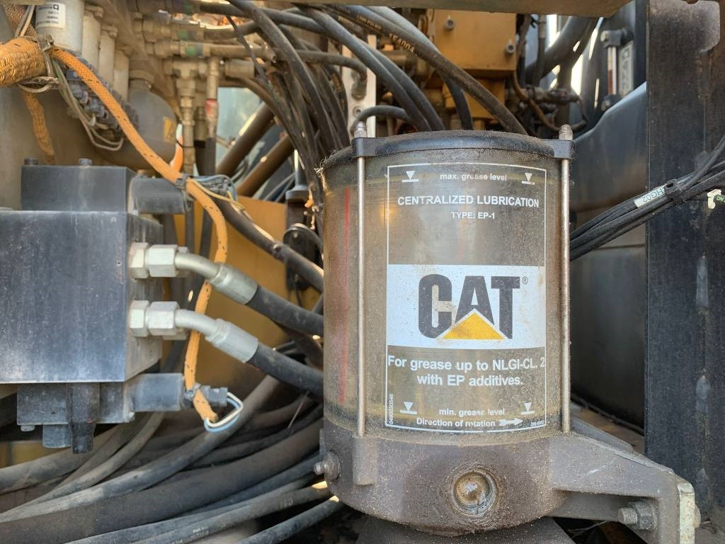 Wheel excavator CAT M 318 F: picture 10