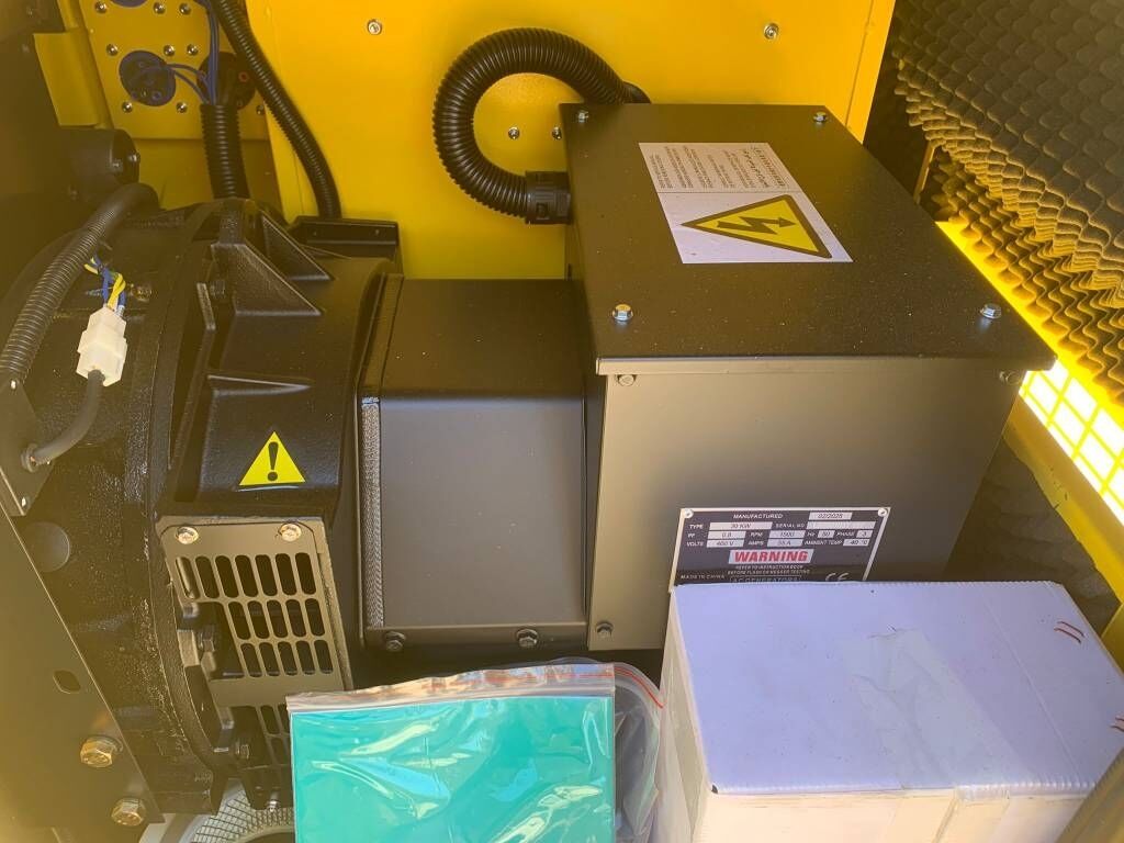 Compal VG-R30 Compal VG-R30 - Generator set: picture 4 Compal VG-R30 Compal VG-R30 - Generator set: picture 4