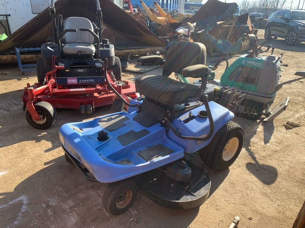 Dixon ZTR4421  - Garden mower: picture 1 Dixon ZTR4421  - Garden mower: picture 1