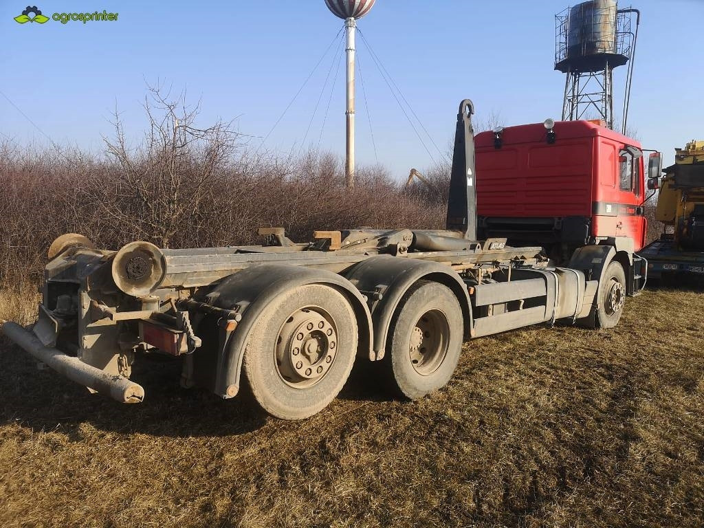 MAN F2001 - Hook lift truck: picture 3 MAN F2001 - Hook lift truck: picture 3