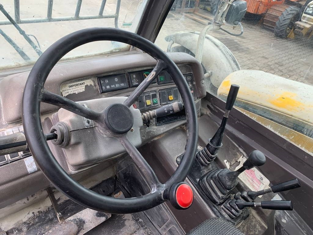 Telescopic handler Manitou MT 1233 S: picture 8