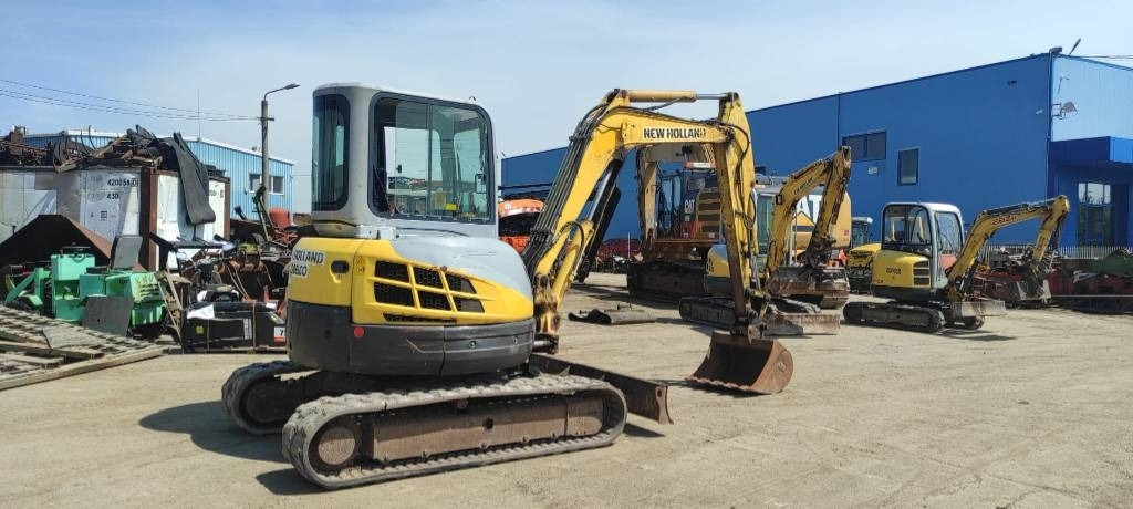 New Holland E 50.2 C - Mini excavator: picture 2 New Holland E 50.2 C - Mini excavator: picture 2