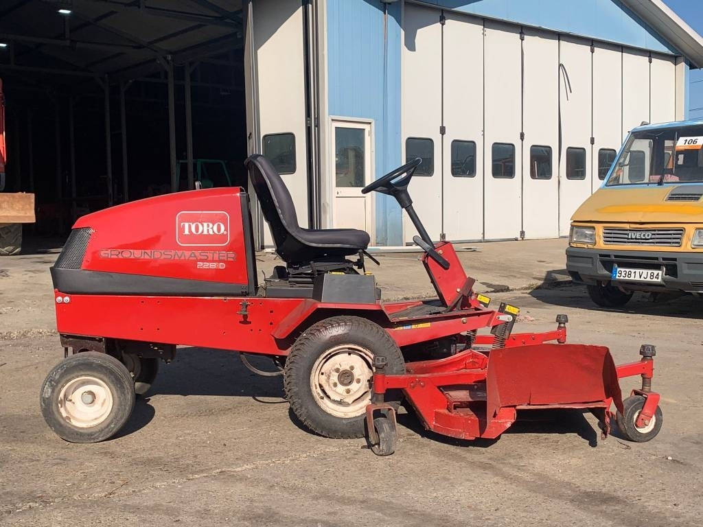 Toro Groundmaster 228D  - Garden mower: picture 5 Toro Groundmaster 228D  - Garden mower: picture 5