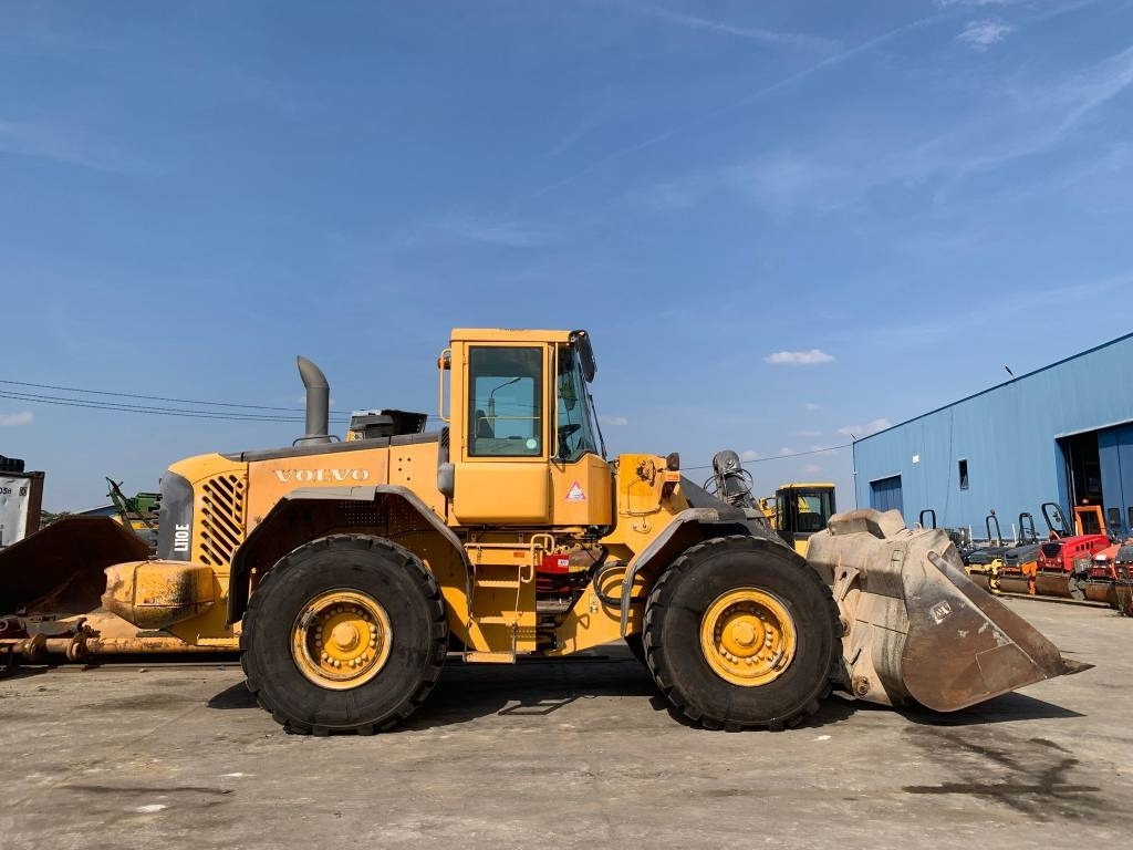 Volvo L 110 E - Wheel loader: picture 3 Volvo L 110 E - Wheel loader: picture 3