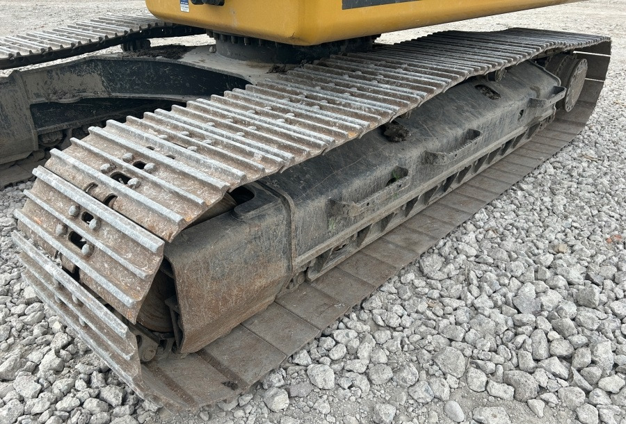 CATERPILLAR 320 F - Crawler excavator: picture 3 CATERPILLAR 320 F - Crawler excavator: picture 3