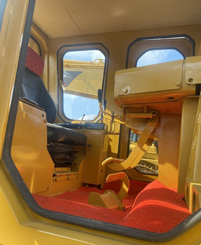 Caterpillar D8K - Bulldozer: picture 2 Caterpillar D8K - Bulldozer: picture 2