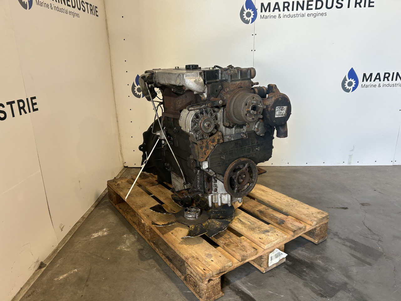 Perkins 1004-4 AA70274 - Engine for Construction machinery: picture 1 Perkins 1004-4 AA70274 - Engine for Construction machinery: picture 1