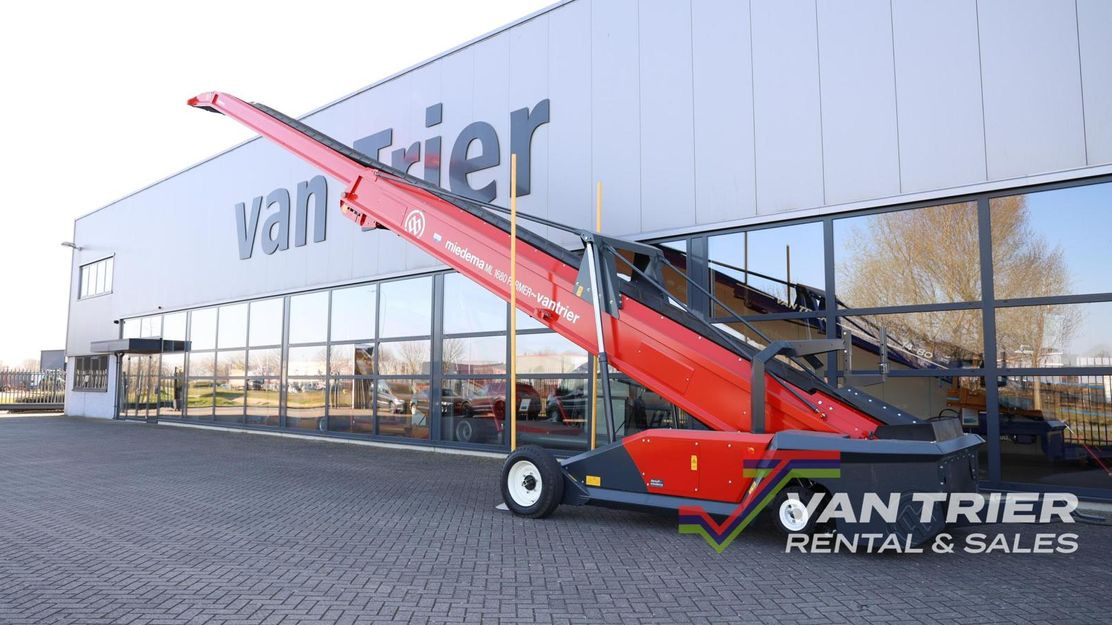Miedema ML1680 Farmer Store loader - Belt conveyor: picture 1 Miedema ML1680 Farmer Store loader - Belt conveyor: picture 1