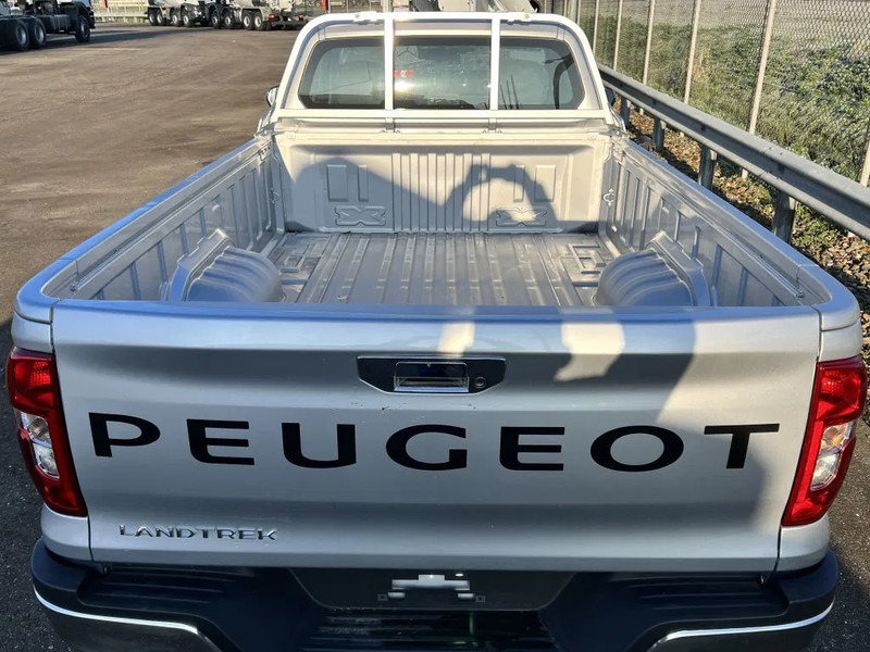 Peugeot Landtrek - 2 UNITS Landtrek1.9D L Single Cab 4x2 MY21 - EURO 3 - NEW!! - 20 UNITS - Pickup truck, Combi van: picture 4 Peugeot Landtrek - 2 UNITS Landtrek1.9D L Single Cab 4x2 MY21 - EURO 3 - NEW!! - 20 UNITS - Pickup truck, Combi van: picture 4