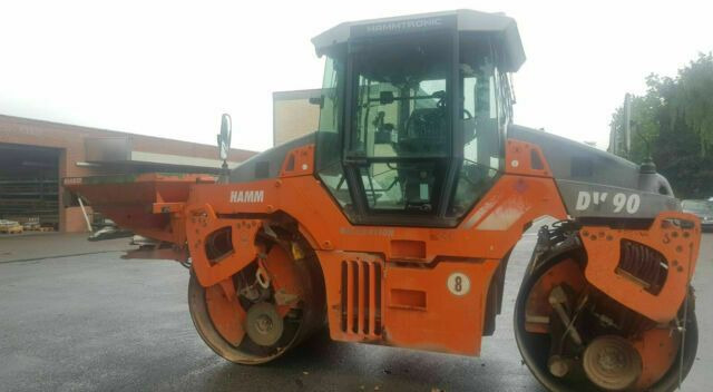 Hamm DV90 VO mit Streuer Klima German Maschine - Road roller: picture 3 Hamm DV90 VO mit Streuer Klima German Maschine - Road roller: picture 3