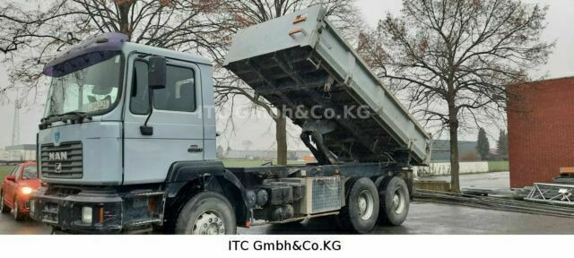 MAN 33.360K 6x4 Blatt/Blatt AP-Achse - Tipper: picture 2 MAN 33.360K 6x4 Blatt/Blatt AP-Achse - Tipper: picture 2