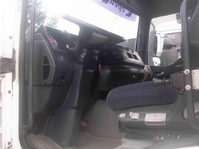 MAN 18.430TGA XXL Euro4 Anloger Tacho Vollausst - Tractor truck: picture 4 MAN 18.430TGA XXL Euro4 Anloger Tacho Vollausst - Tractor truck: picture 4