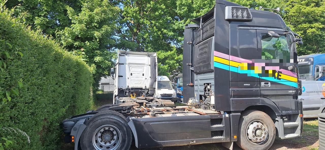 Mercedes-Benz 1841 Megaspace German Truck Euro:5 Vollausst - Tractor truck: picture 3 Mercedes-Benz 1841 Megaspace German Truck Euro:5 Vollausst - Tractor truck: picture 3