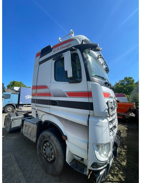 Mercedes-Benz 1845MP4 HD 4x4 - Tractor truck: picture 2 Mercedes-Benz 1845MP4 HD 4x4 - Tractor truck: picture 2