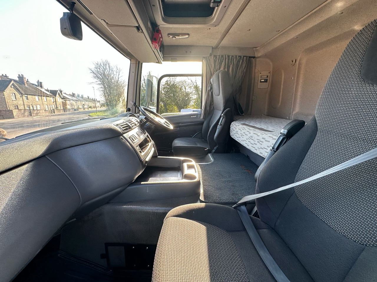 Curtain side truck 2016 DAF CF 250 Curtainside Truck: picture 24