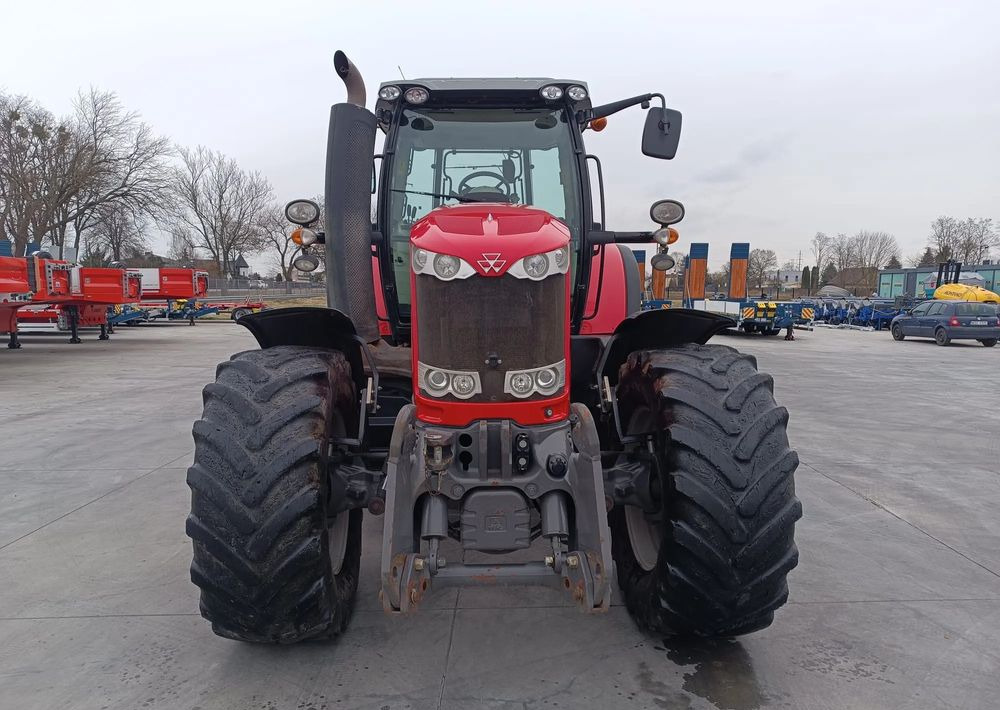 Massey Ferguson 7724 Dyna 6 - Farm tractor: picture 2 Massey Ferguson 7724 Dyna 6 - Farm tractor: picture 2