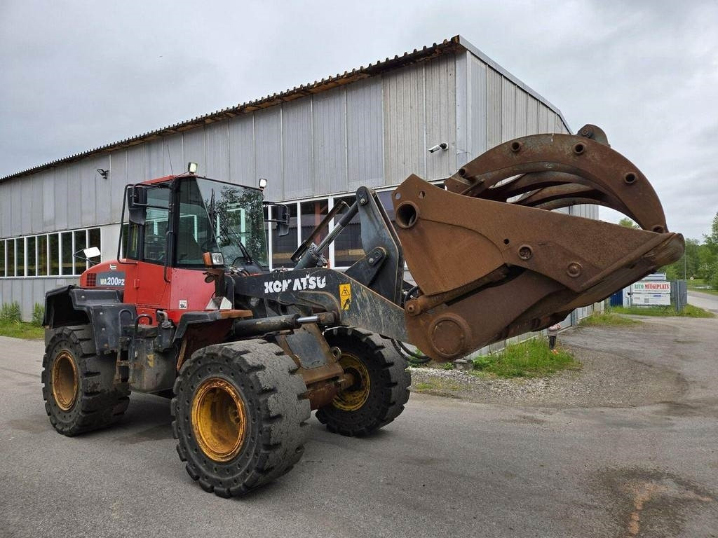 Komatsu WA200PZ-6  - Wheel loader: picture 4 Komatsu WA200PZ-6  - Wheel loader: picture 4
