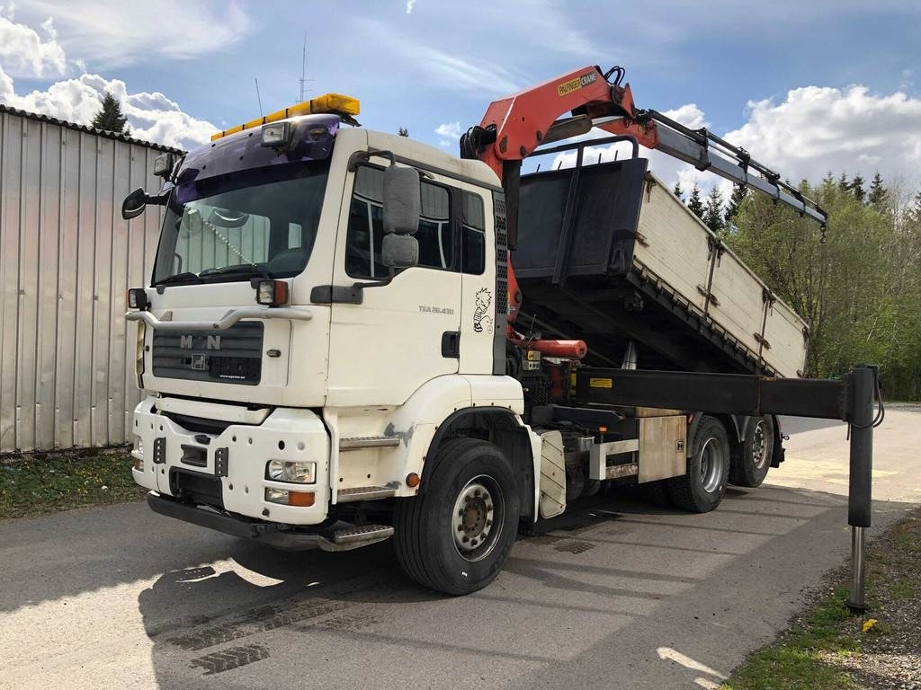 MAN TGA 26.430 6X2-2 BL/M 3-WAY TIP+PALFINGER PK23500  - Tipper: picture 1 MAN TGA 26.430 6X2-2 BL/M 3-WAY TIP+PALFINGER PK23500  - Tipper: picture 1