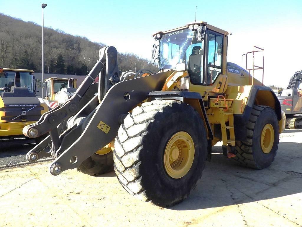 Volvo L 220 H - Wheel loader: picture 1 Volvo L 220 H - Wheel loader: picture 1