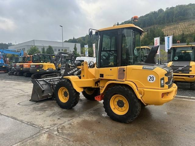 Volvo L 30 G  - Wheel loader: picture 4 Volvo L 30 G  - Wheel loader: picture 4