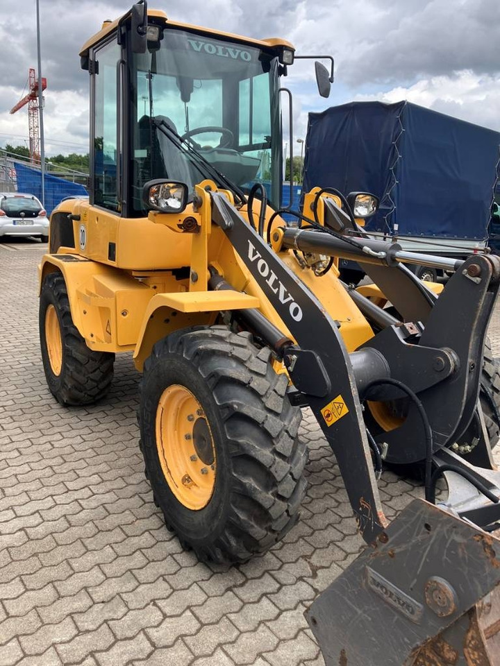 Volvo L 30 G - Wheel loader: picture 3 Volvo L 30 G - Wheel loader: picture 3