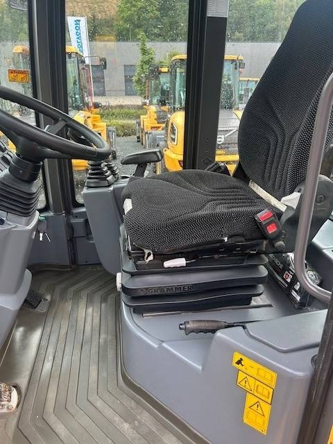 Volvo L 30 G  - Wheel loader: picture 5 Volvo L 30 G  - Wheel loader: picture 5