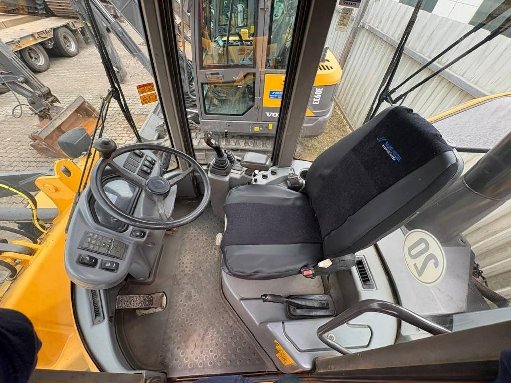 Wheel loader Volvo L 35 G: picture 6