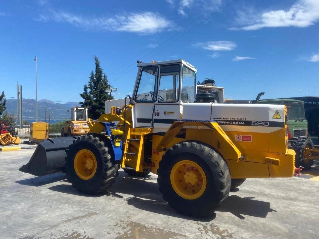 Wheel loader International 520A: picture 7
