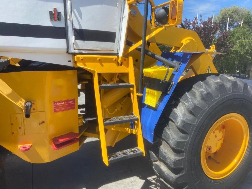 Wheel loader International 520A: picture 9
