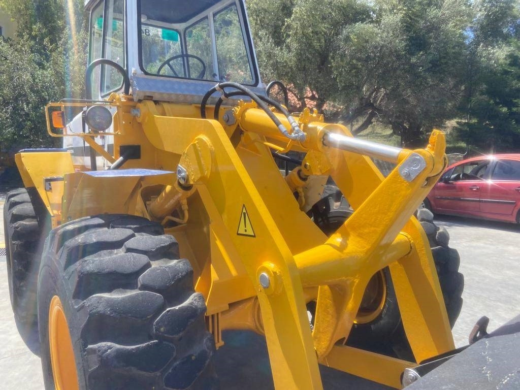 Wheel loader International 520A: picture 10