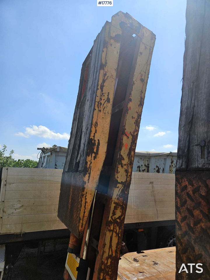 Low loader semi-trailer 1992 Nooteboom OSD: picture 14 Low loader semi-trailer 1992 Nooteboom OSD: picture 14