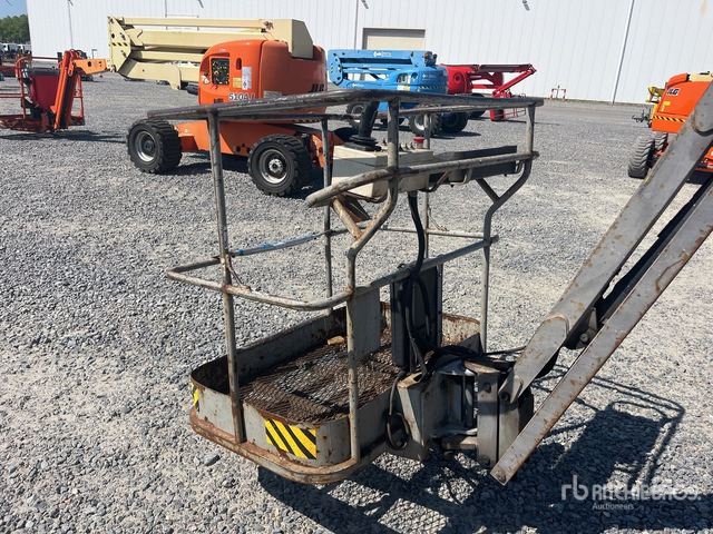2006 Manitou 120AETJ Vertical Mast Lift - Vertical mast lift: picture 5 2006 Manitou 120AETJ Vertical Mast Lift - Vertical mast lift: picture 5